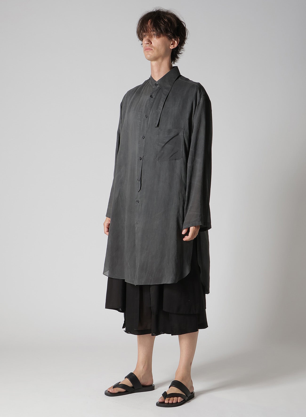 PIGMENT COATING WASH ASYMMETRIC LONG BLOUSE