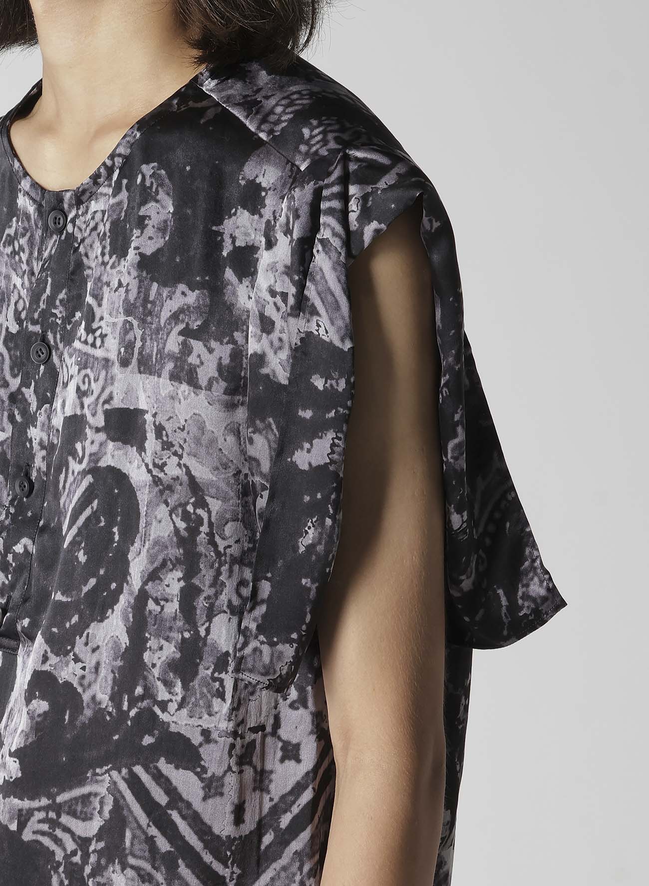 SEA/LINING SHORT SLEEVE PLACKET BLOUSE