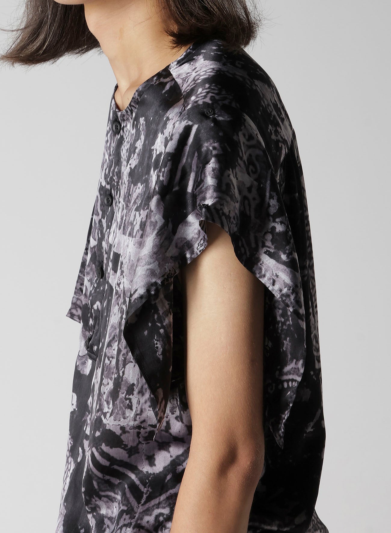 SEA/LINING SHORT SLEEVE PLACKET BLOUSE