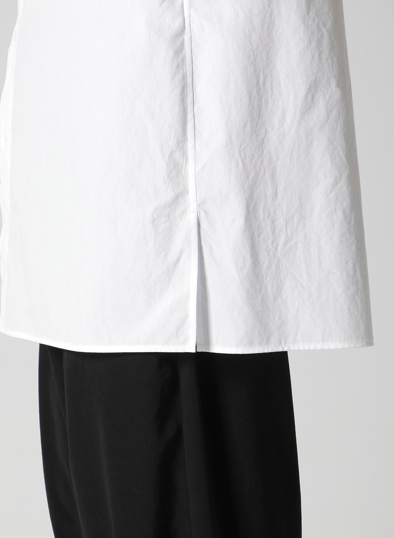COTTON BROAD BLACK AND WHITE TRIPLE COLLAR BLOUSE