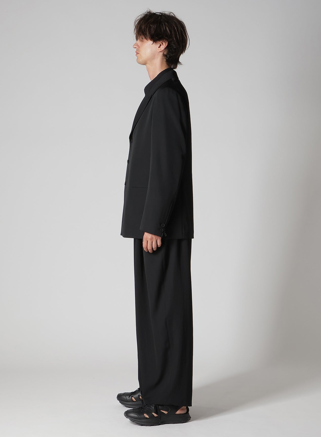 WOOL GABARDINE PEAKED LAPEL JACKET