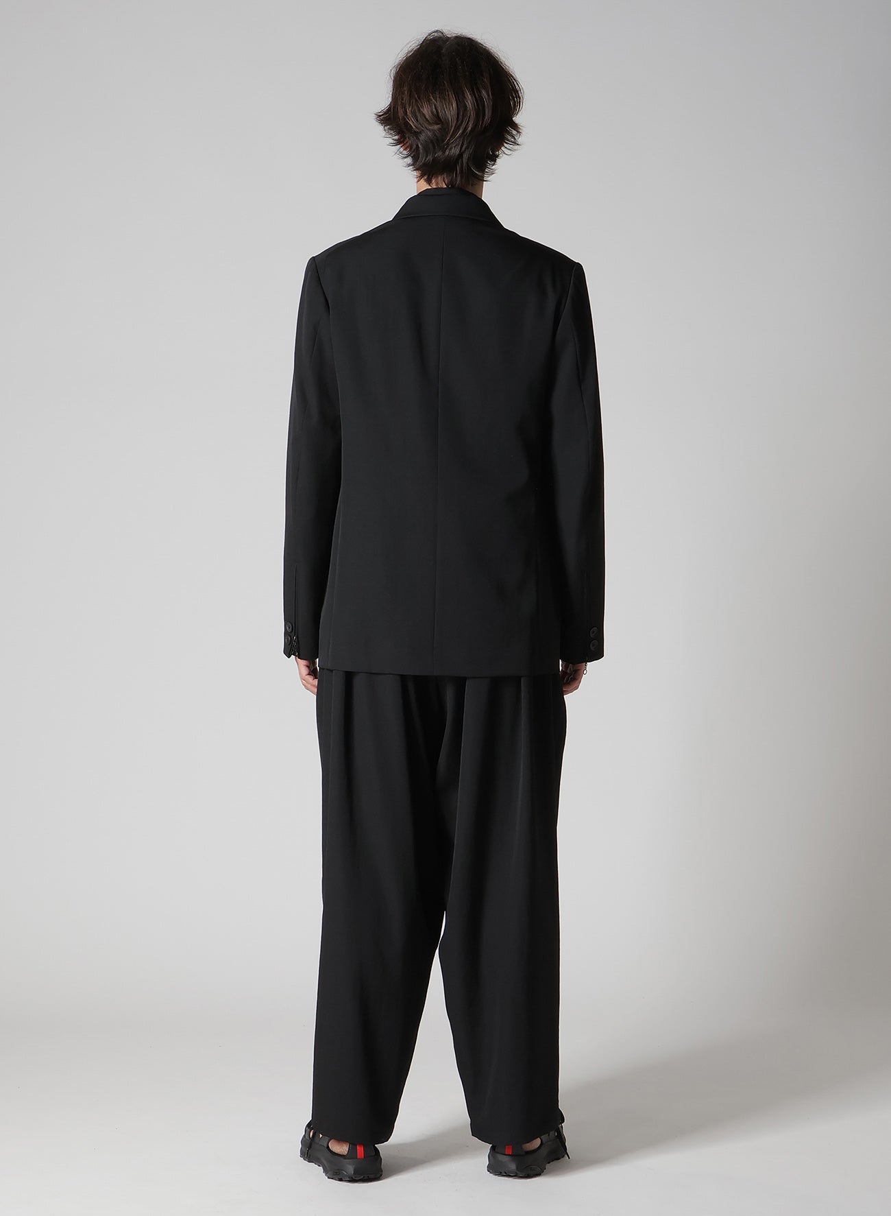 WOOL GABARDINE PEAKED LAPEL JACKET