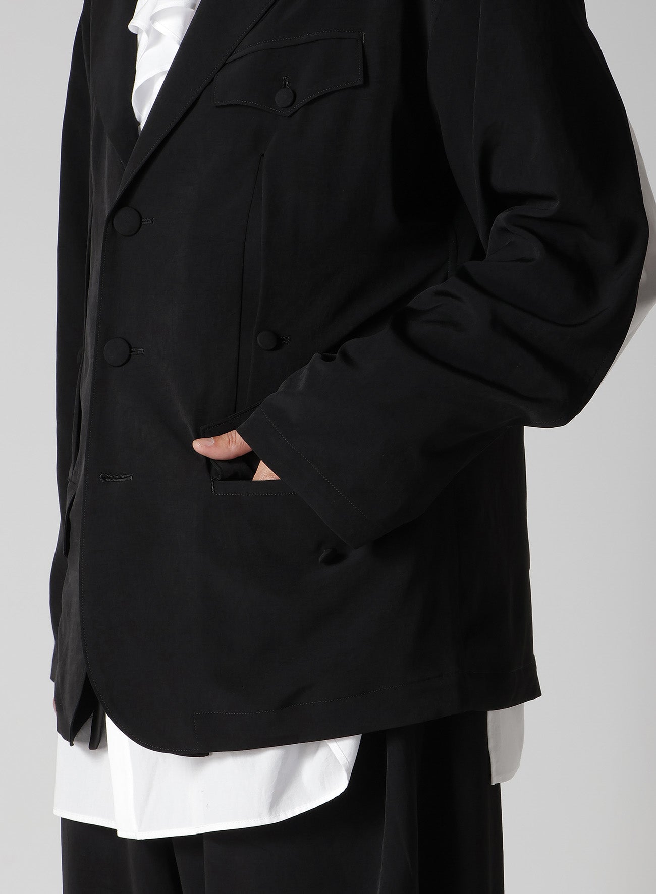 TA TUXEDO FRONT AND BACK OPENED LAPEL JACKET