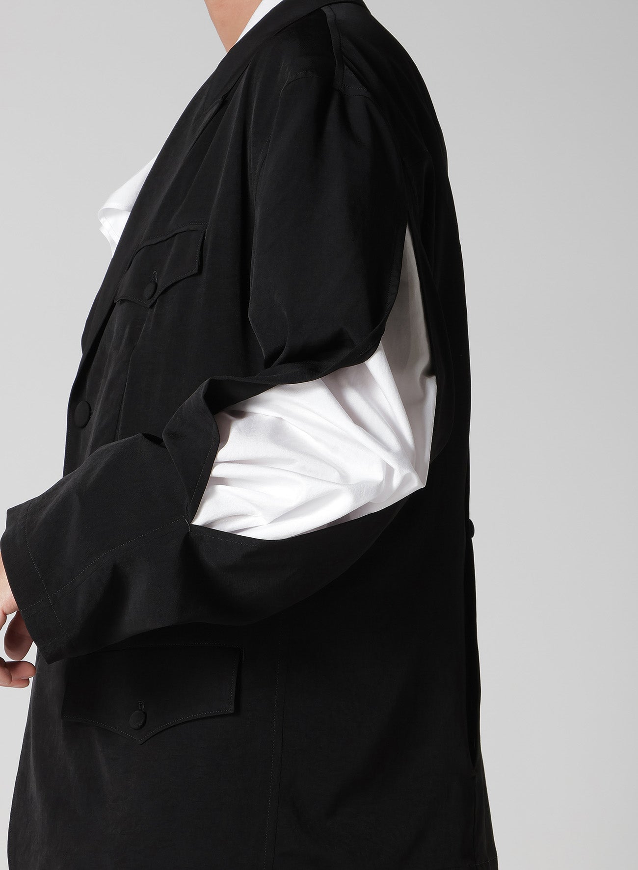 TA TUXEDO FRONT AND BACK OPENED LAPEL JACKET