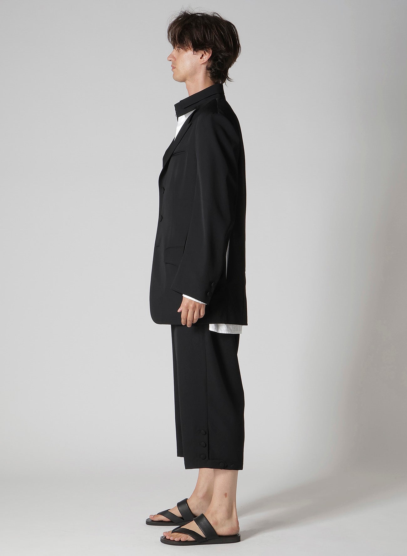 WOOL GABARDINE OPENED SLEEVE JACKET