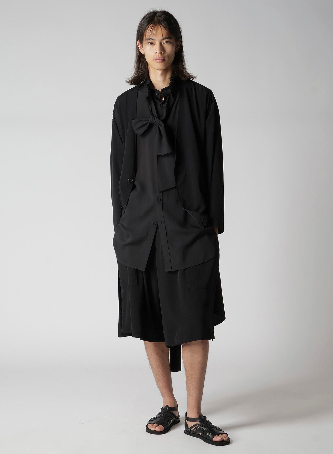 TA TUXEDO COLALRLESS GOWN