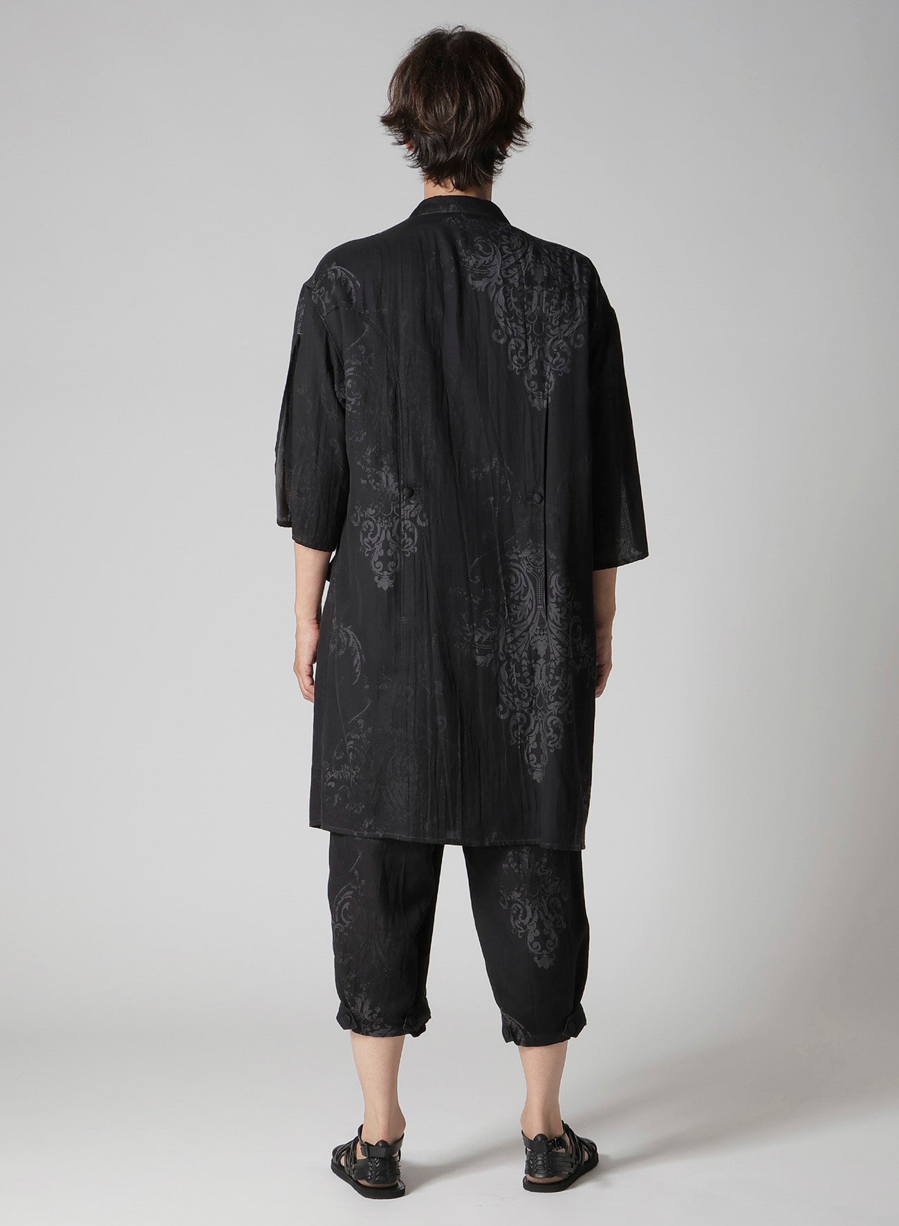 JACQUARD PATTERN SLIT DESIGN JACKET