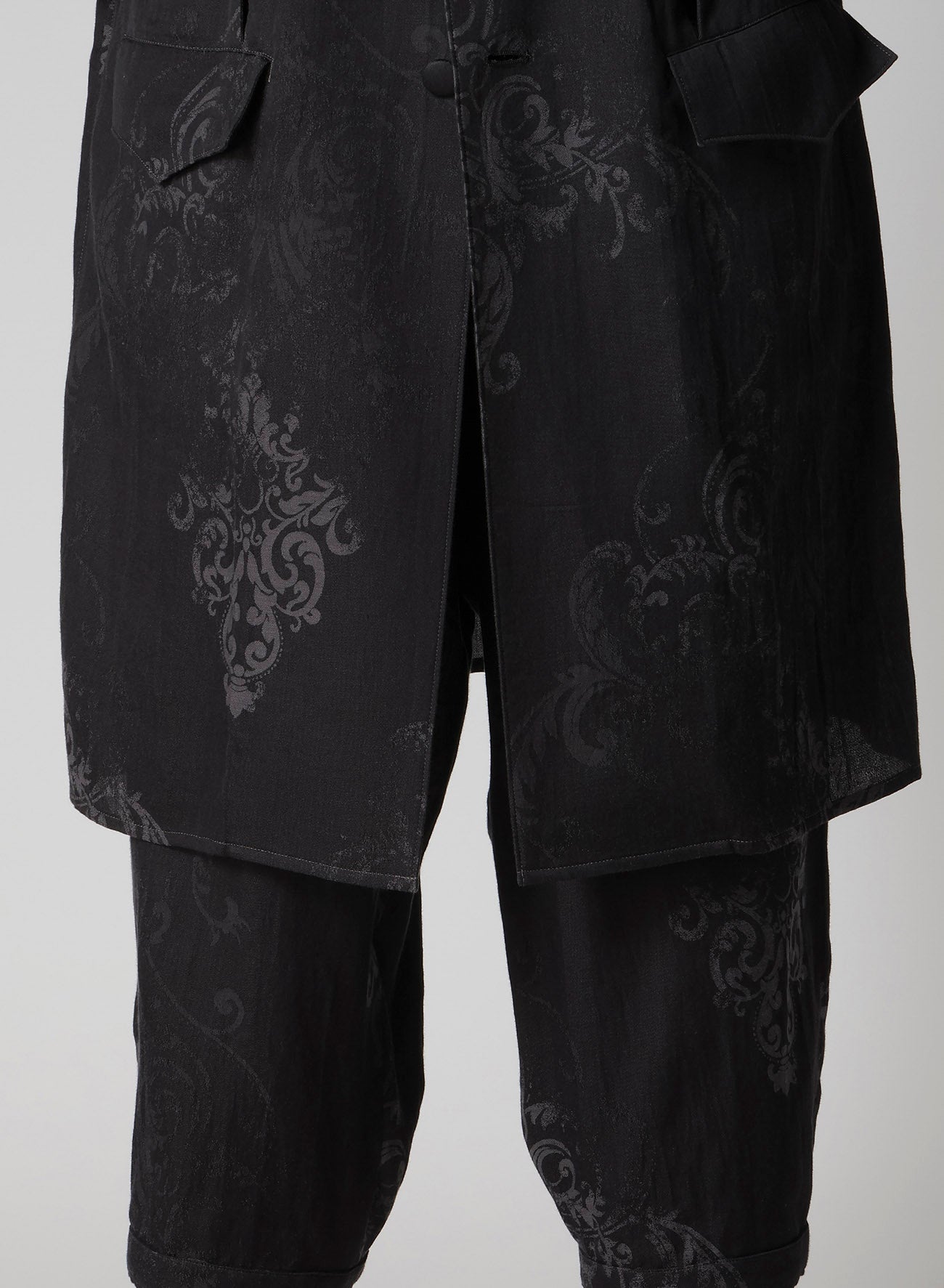 JACQUARD PATTERN SLIT DESIGN JACKET