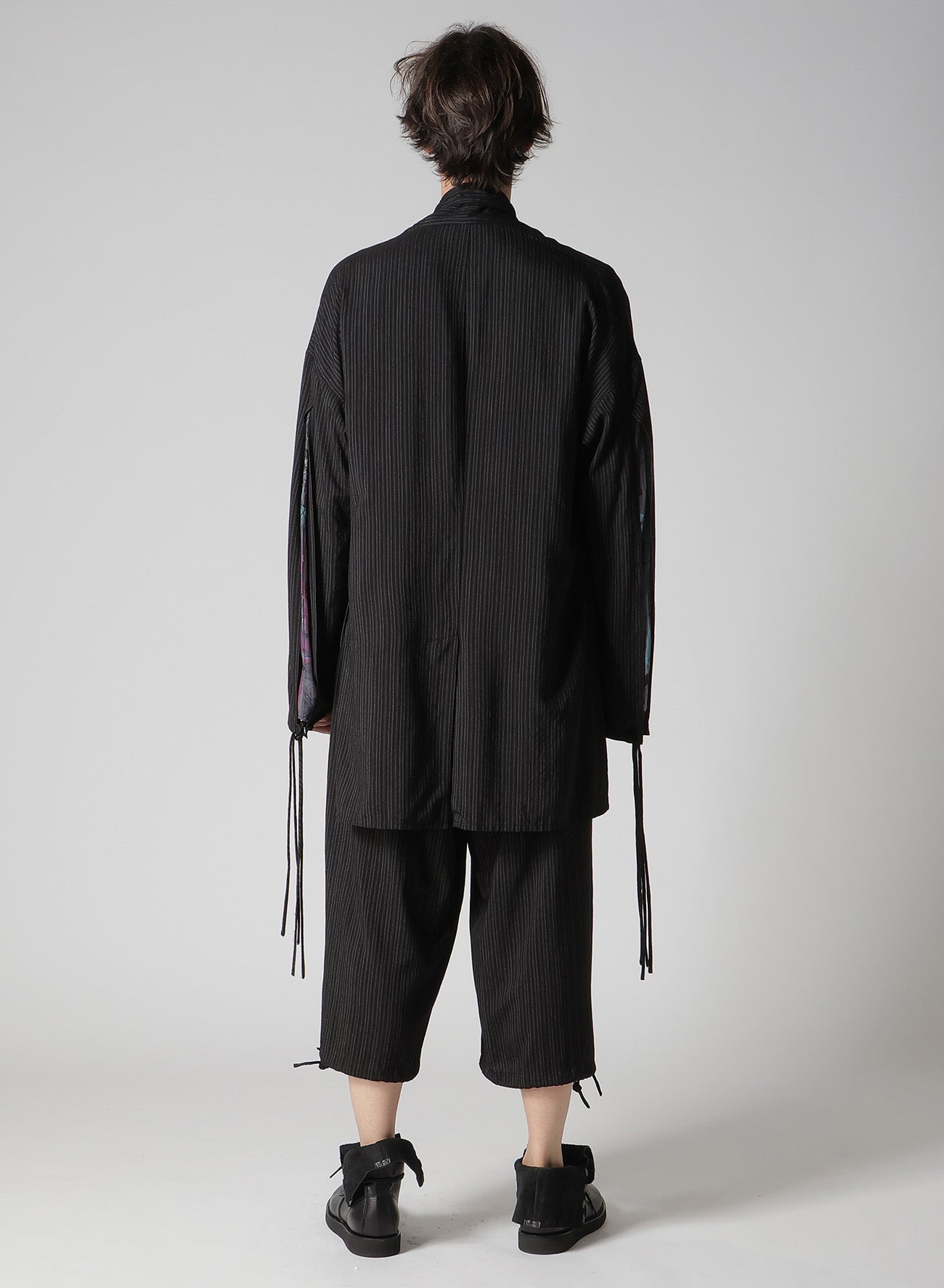 RAYON THIN STRIPE SLIT JACKET