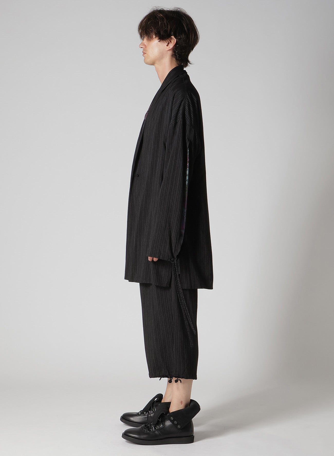 RAYON THIN STRIPE SLIT JACKET