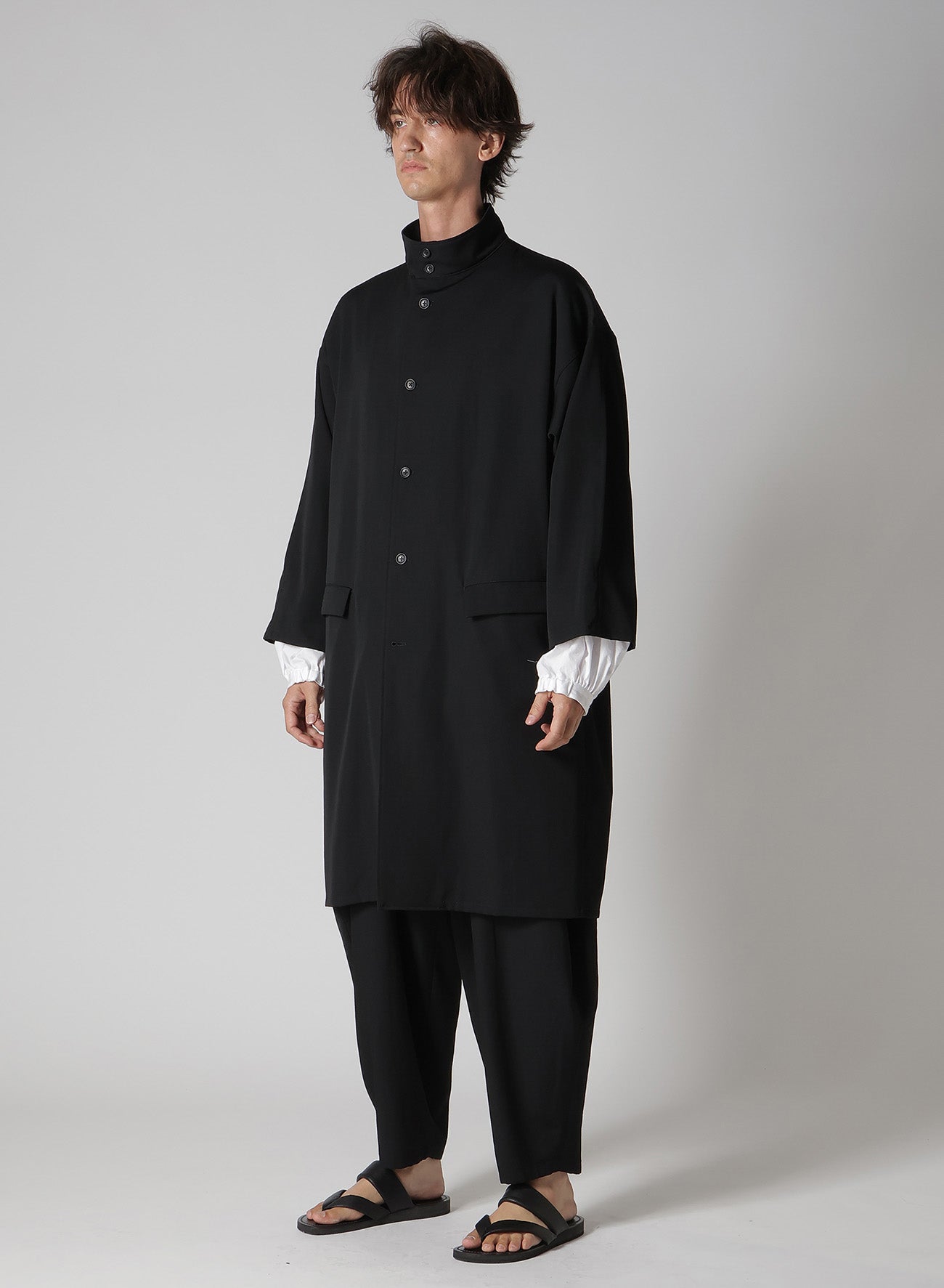 WOOL GABARDINE SLEEVE SLIT STAND JACKET
