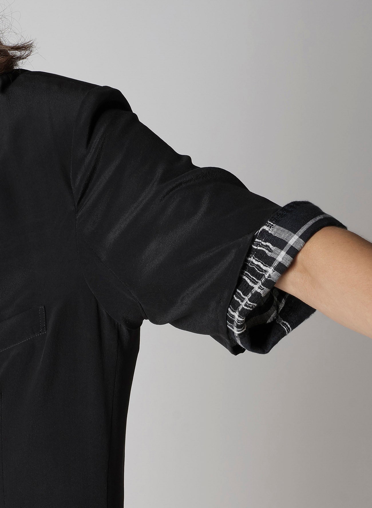 CREPE DE CHINE SHORT SLEEVE 2 BUTTONS JACKET