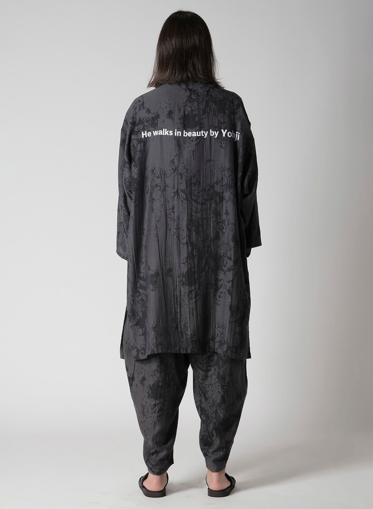 JACQUARD PATTERN MESSAGE PRINTED STAND JACKET