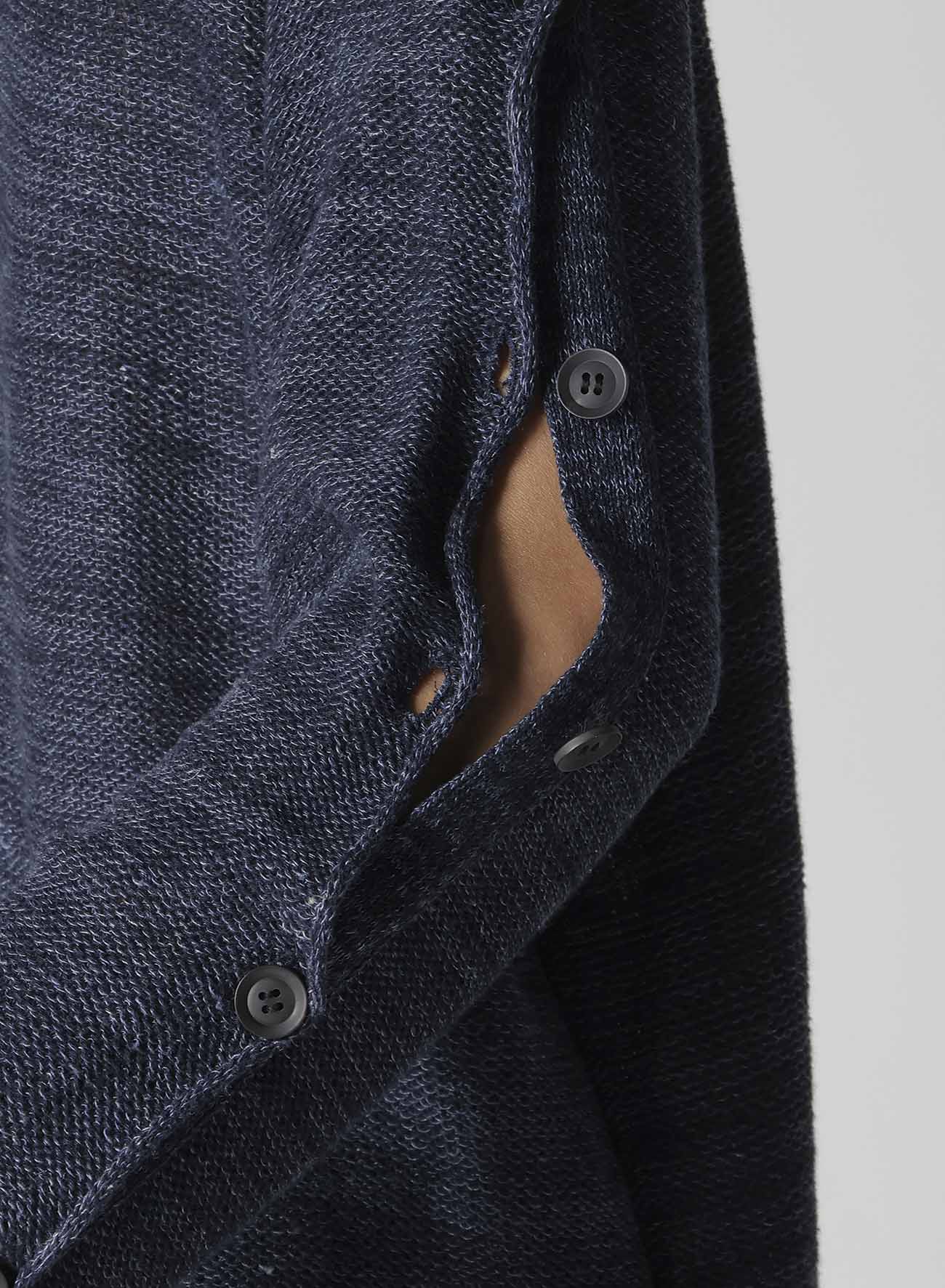 7G 2PLY PALLAREL YARN BUTTON DETAIL PO