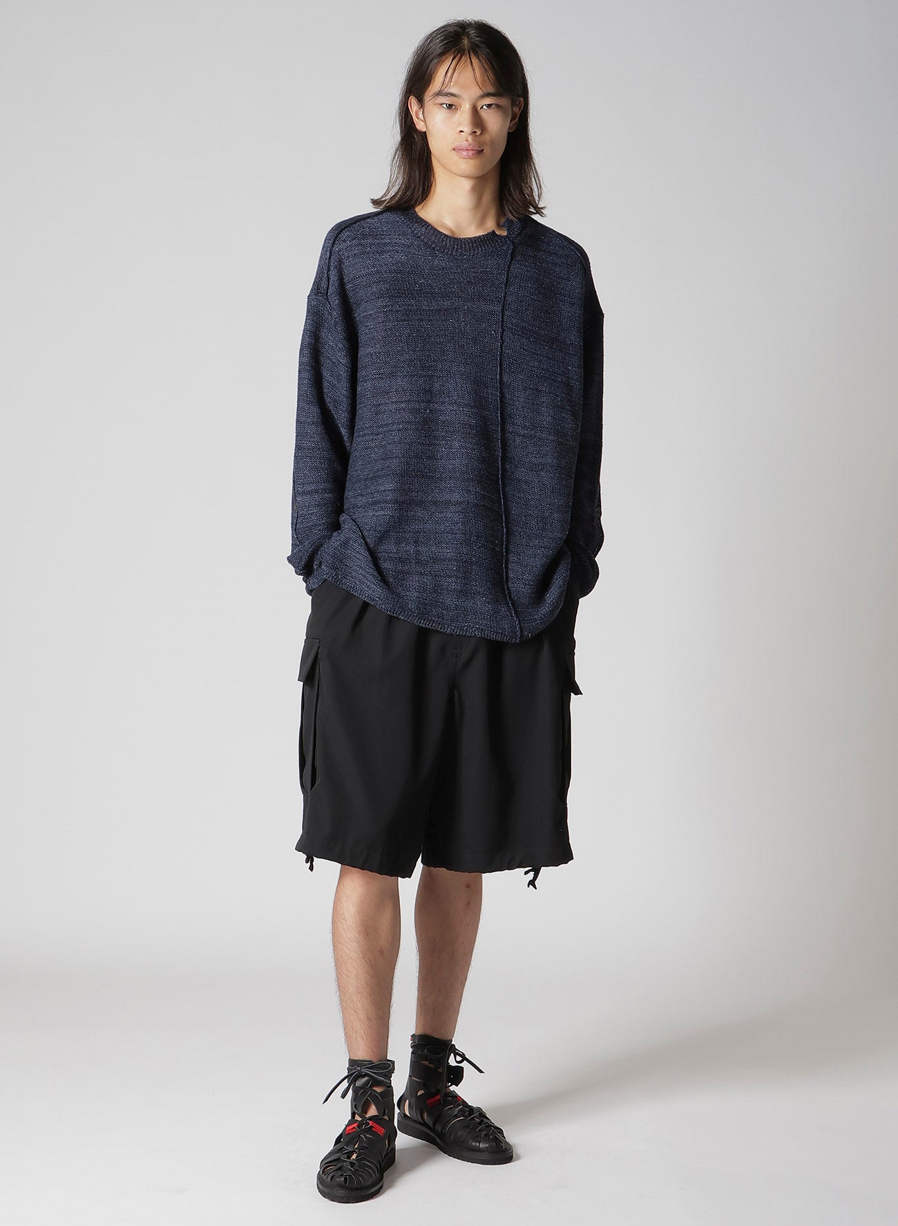 7G 2PLY PALLAREL YARN BUTTON DETAIL PO