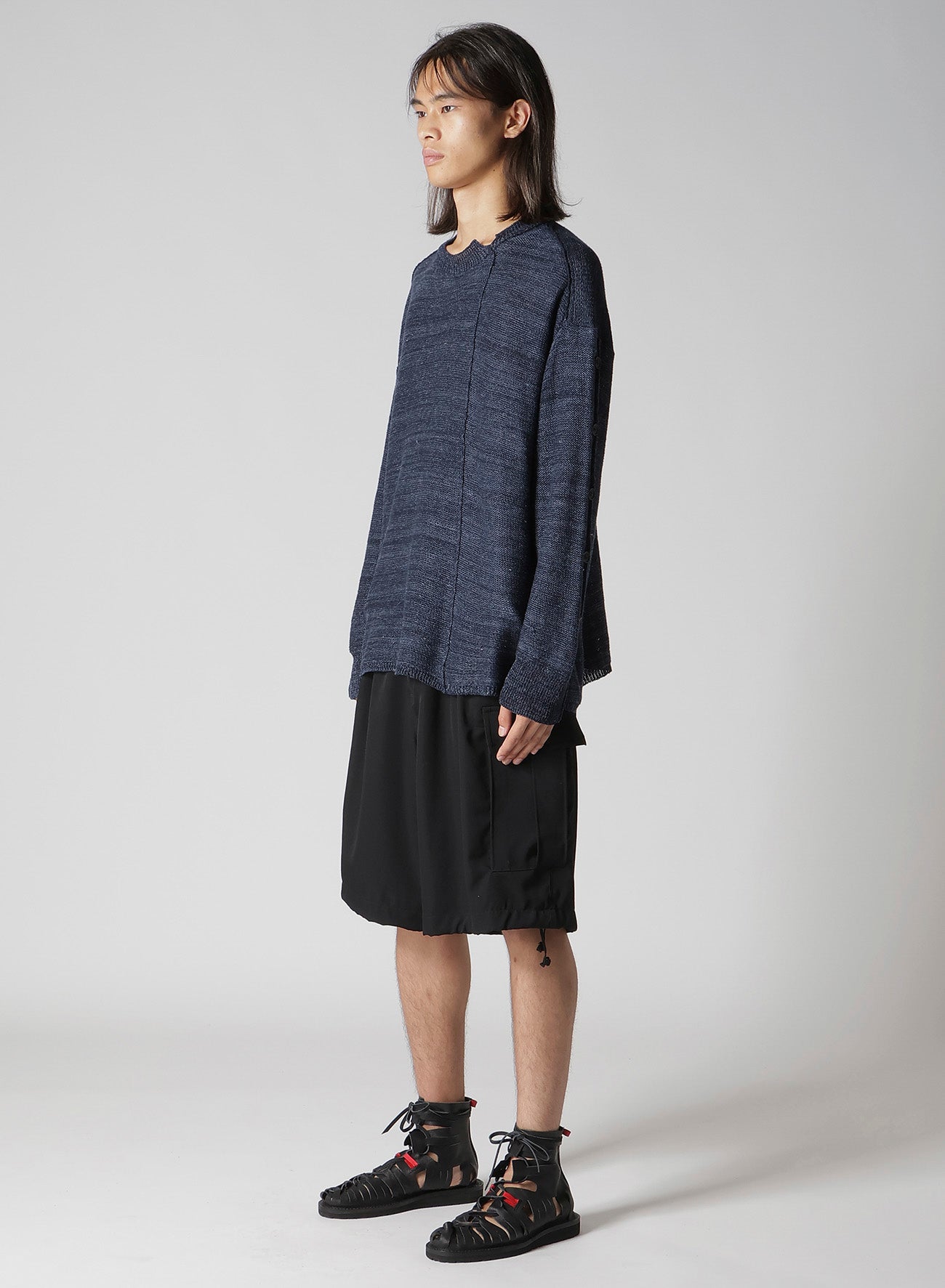 7G 2PLY PALLAREL YARN BUTTON DETAIL PO