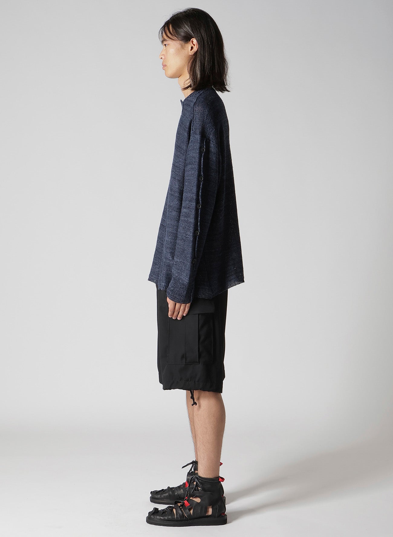 7G 2PLY PALLAREL YARN BUTTON DETAIL PO