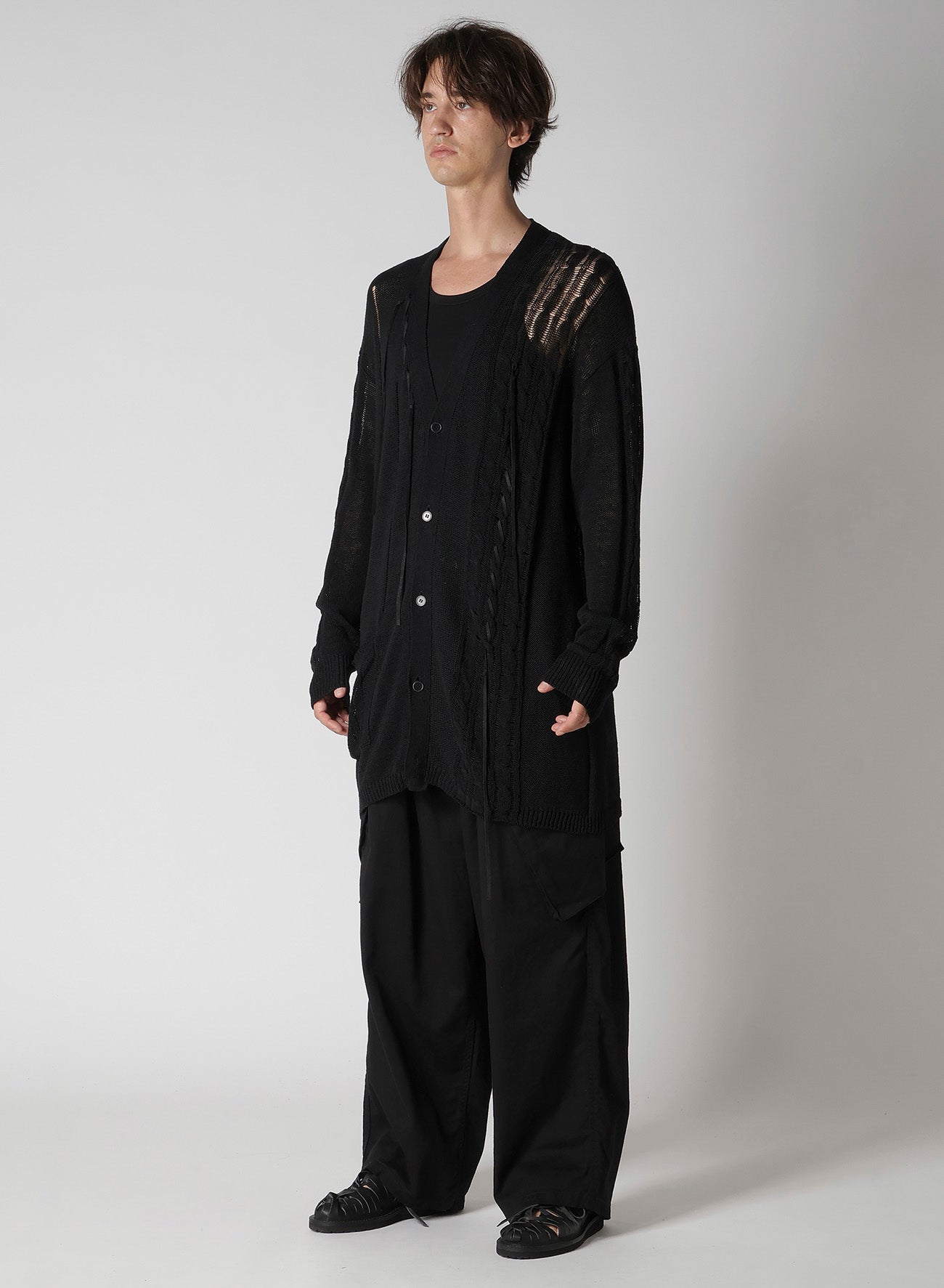 5G 2PLY DROP STITCH LEATHER STRING V NECK CD