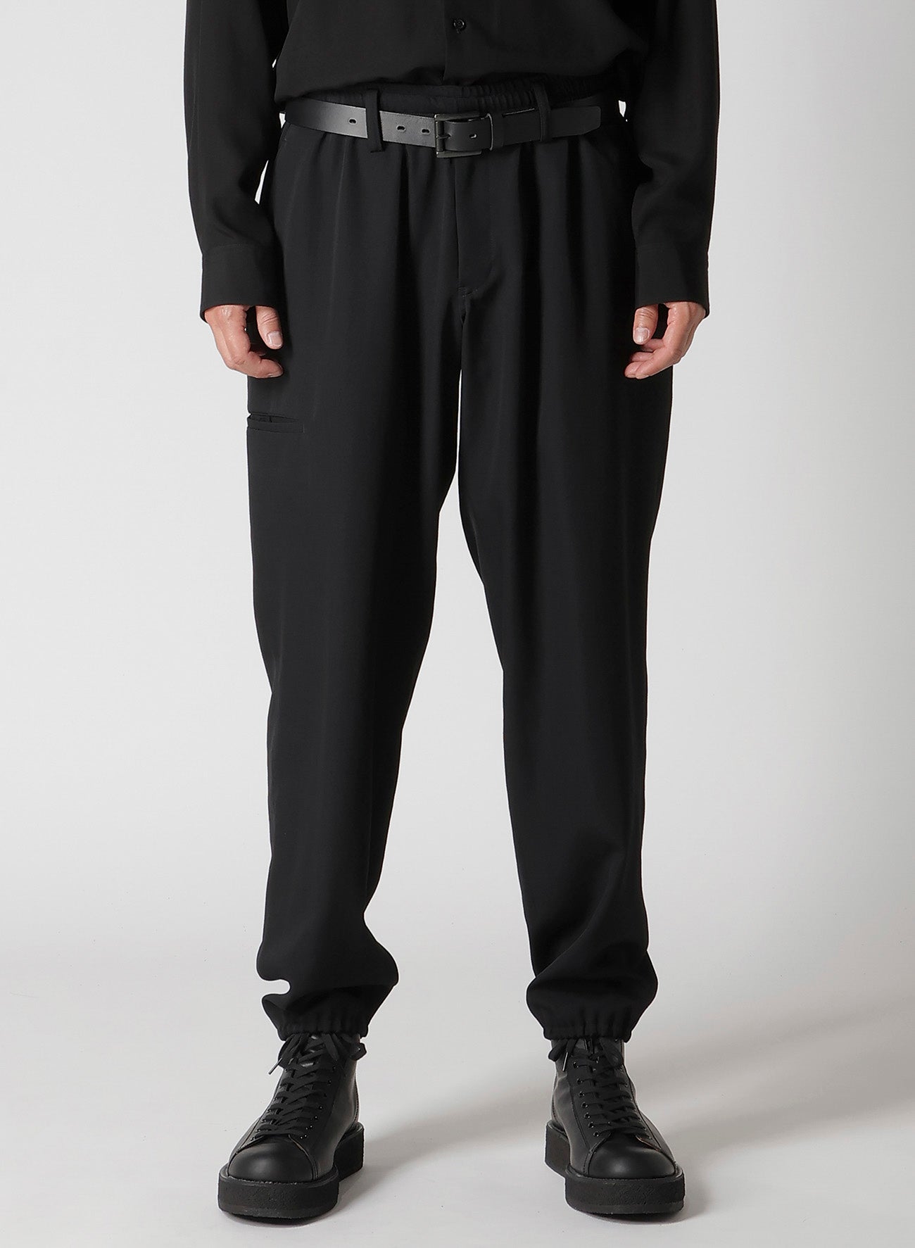 REGULATION GABARDINE W RIB POCKET PANTS