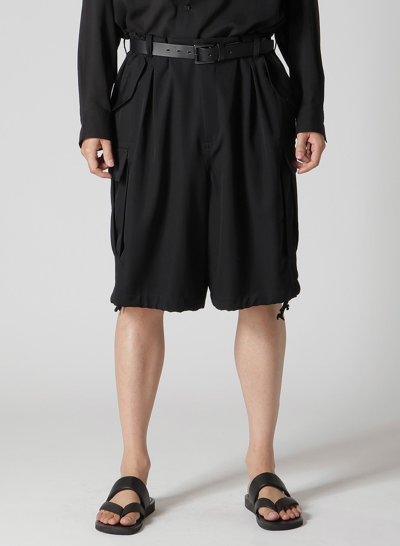 WOOL GABARDINE SIDE POCKET SHORT PANTS – THE SHOP YOHJI YAMAMOTO