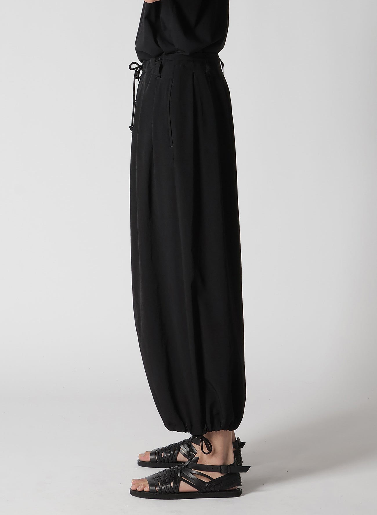 TA TUXEDO SLIM BALOON PANTS