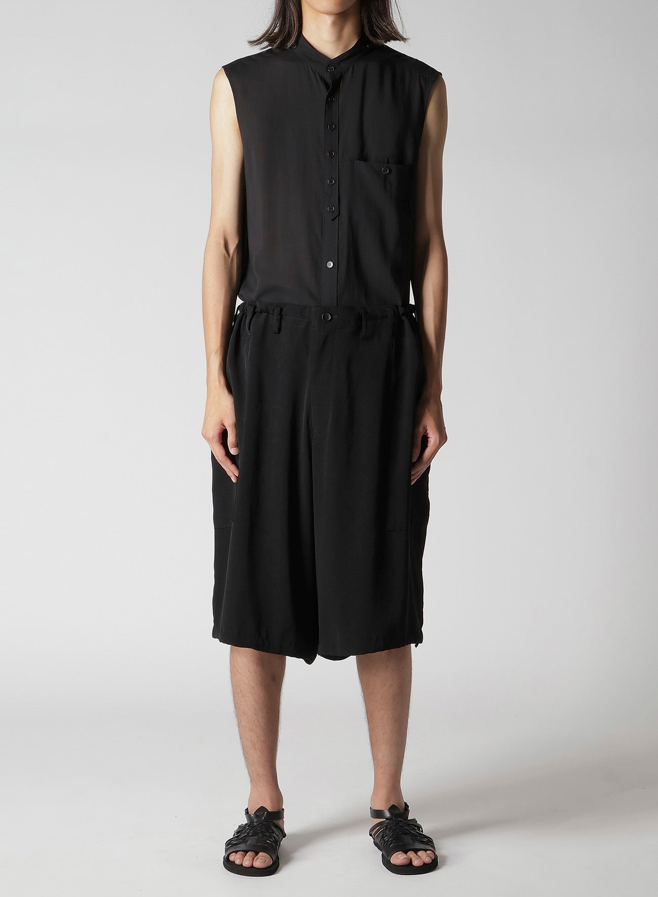 TA TUXEDO OUT POCKET SHORTS