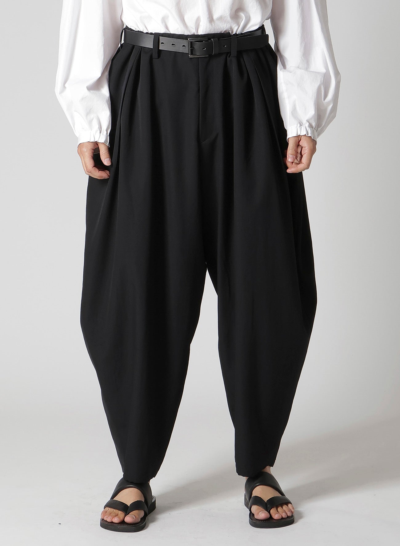 パンツ Yohji Yamamoto OUTER DRAPE PANTS WOOL GABARDINE OUTER DRAPE PANTS – THE SHOP YOHJI YAMAMOTO