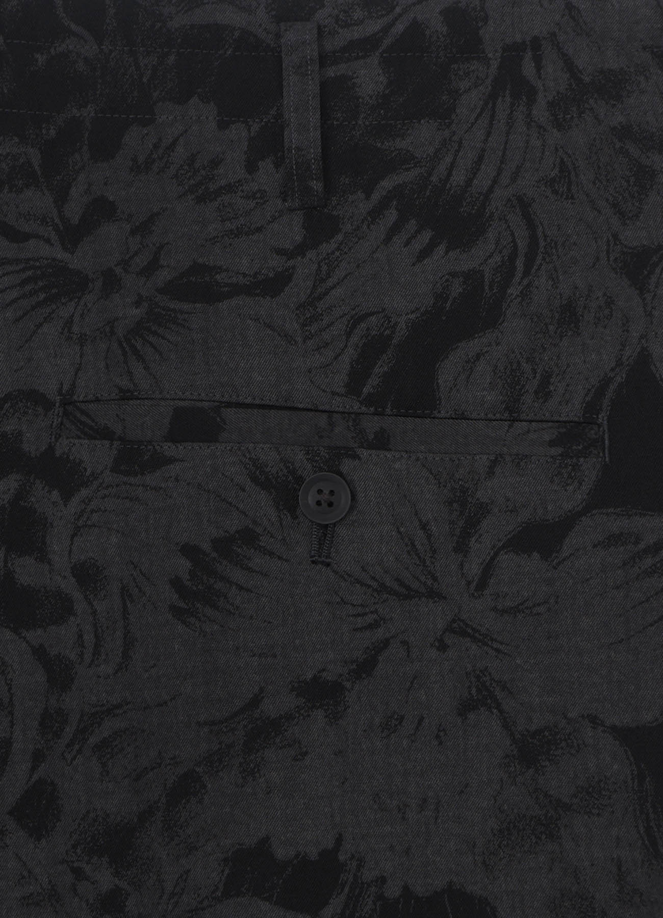 WOOL GABARDINE FLORAL DISCHARGE-DYED SHORT PANTS