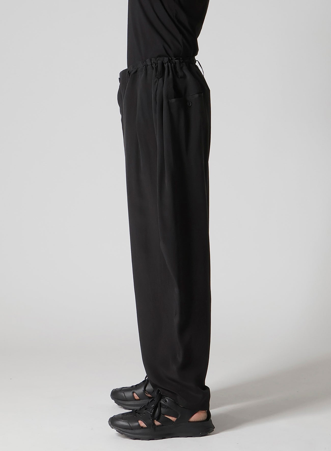 パンツ Yohji Yamamoto OUTER DRAPE PANTS CREPE DE CHINE SILK OUTER DRAPE PANTS – THE SHOP YOHJI YAMAMOTO
