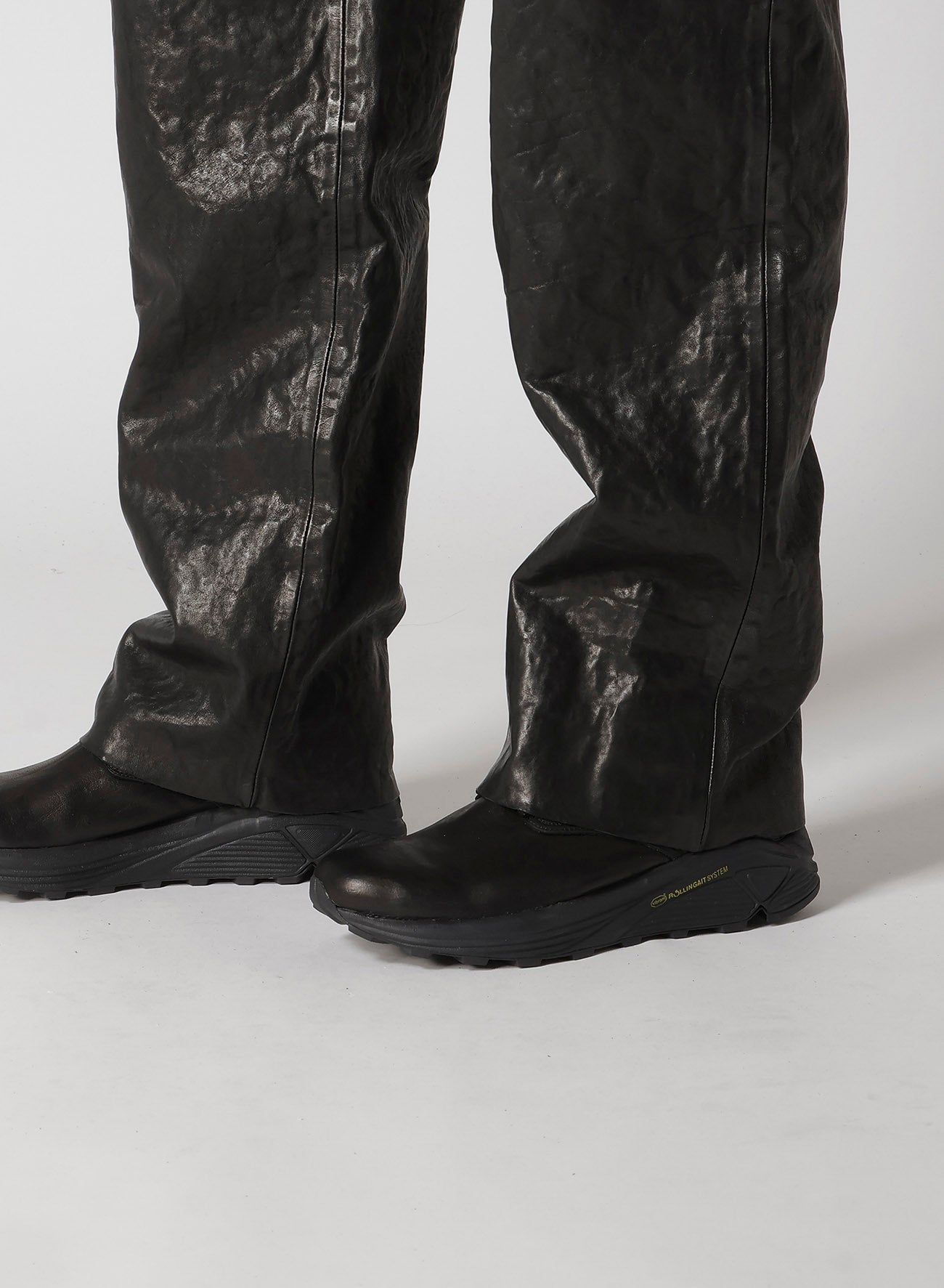 BL ITALIAN SHOULDER  TUCK PANTS