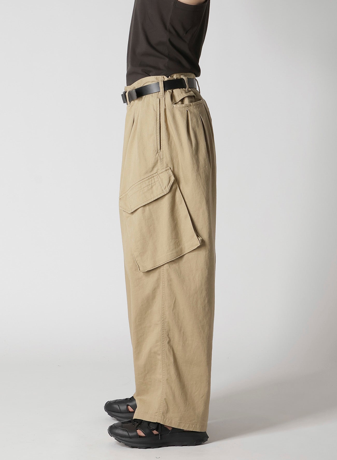 BS/ KATSURAGI 12 TUCKS WORK PANTS – THE SHOP YOHJI YAMAMOTO