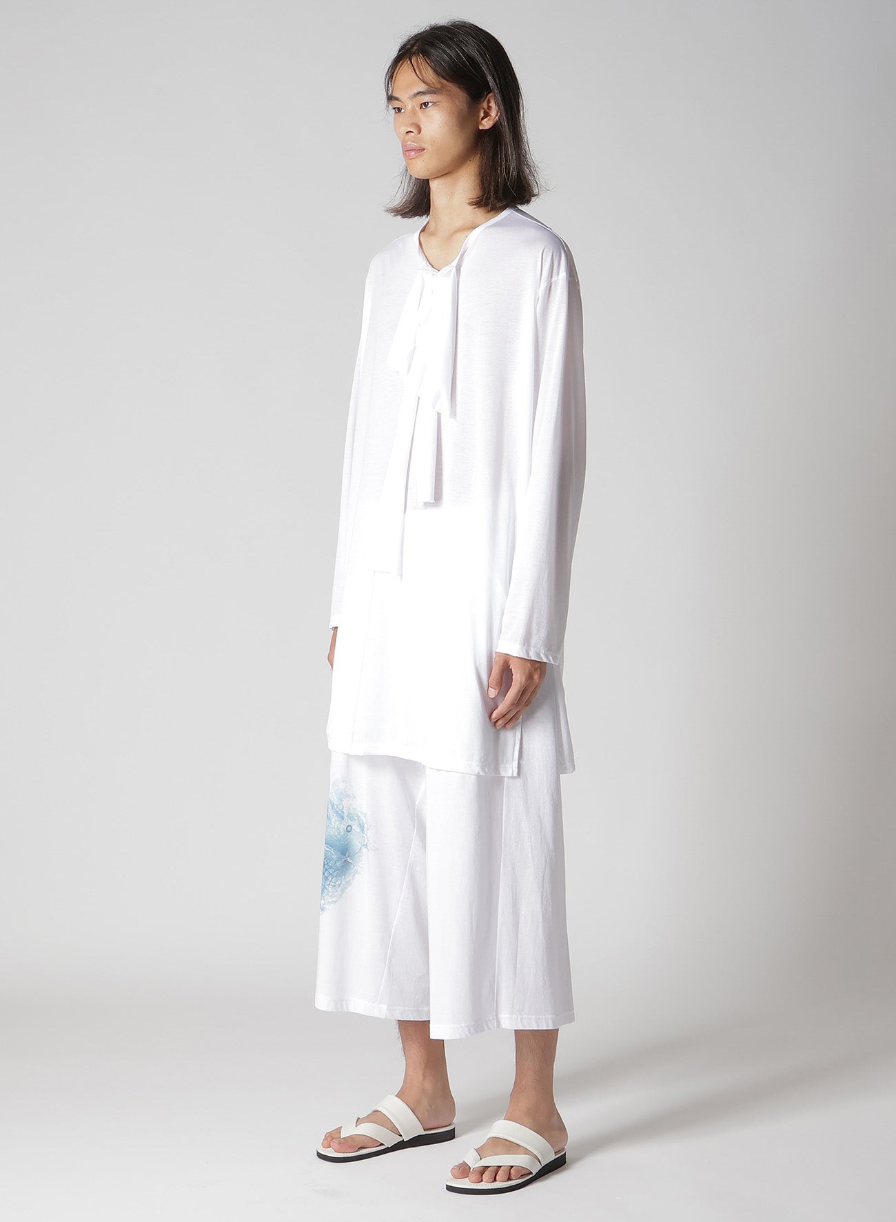 100/- PLAIN STITCH DRAPE DETAIL LONG SLV T