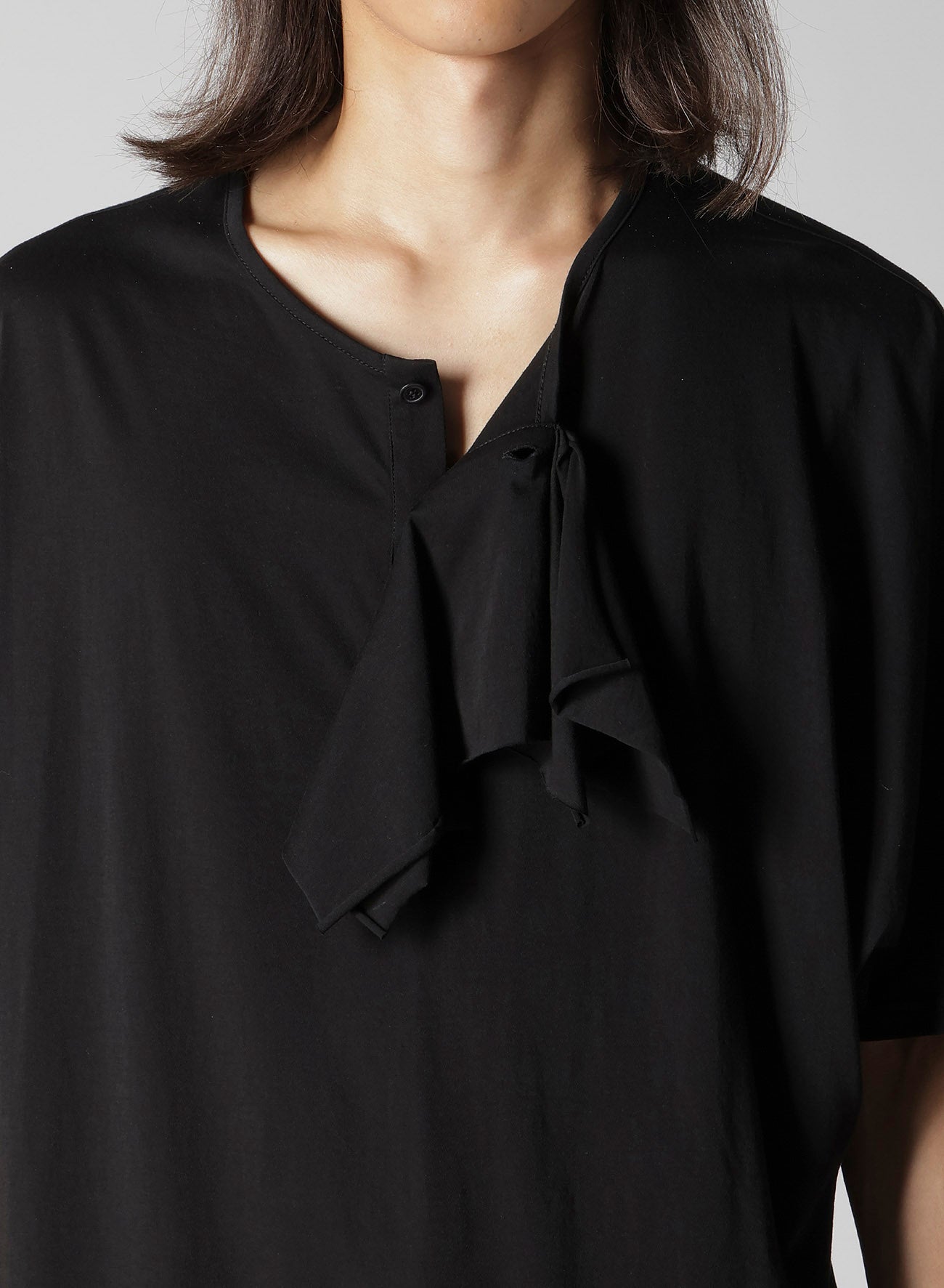 ALBINISTA CHIFFON DRAPE HENLEY NECK TEE
