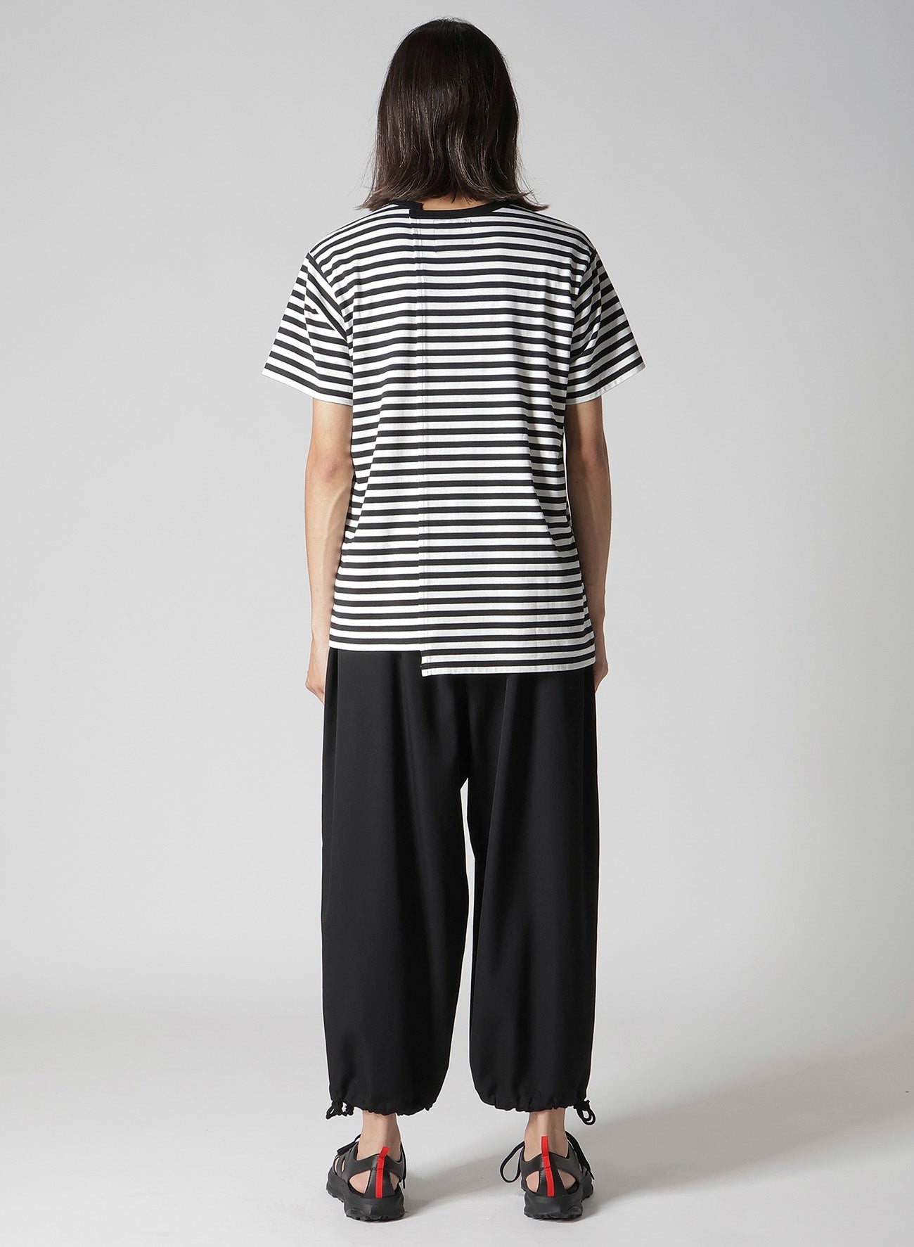 40/4 BORDER PLAIN STITCH PANELED SHORT SLV T