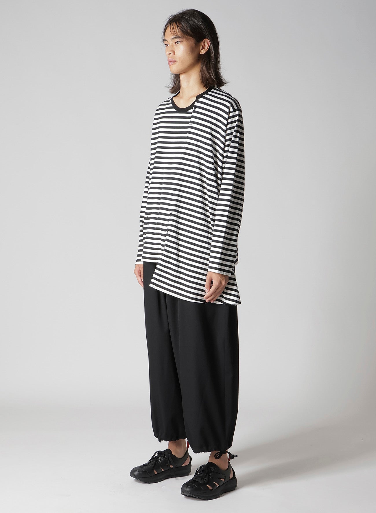 40/4 BORDER PLAIN STITCH PANELED LONG SLV T