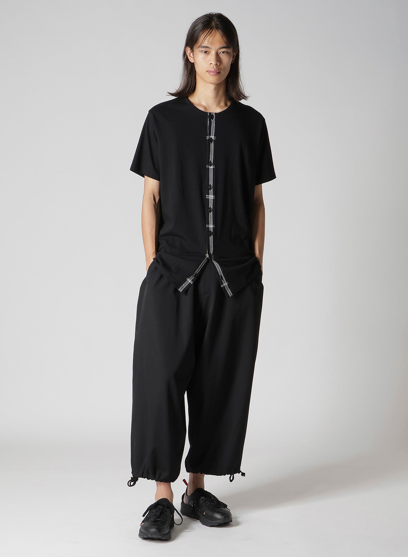 32/- COMBED PLAIN STITCH FRONT BUTTON SHORT SLV T