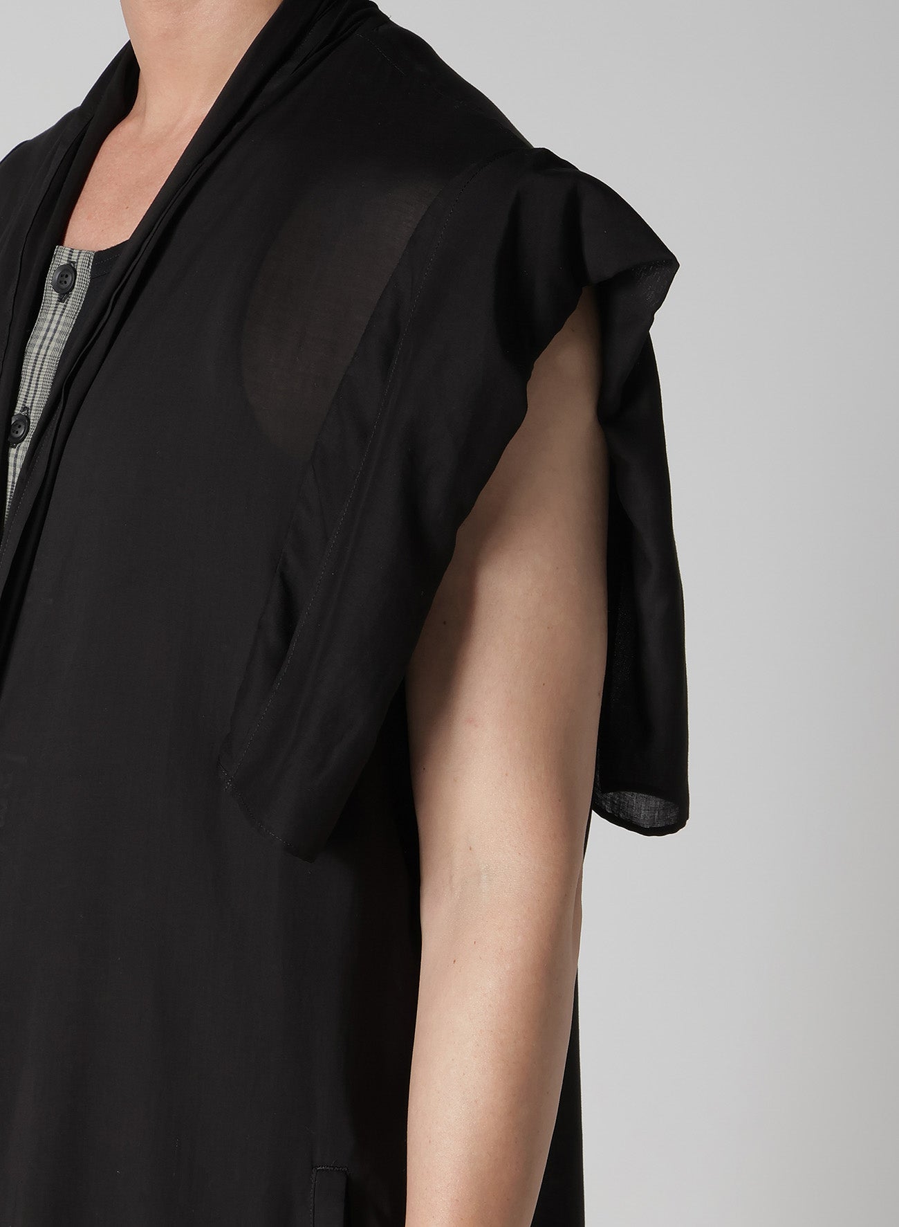 CELLULOSE DESIGNED SLEEVE LONG VEST