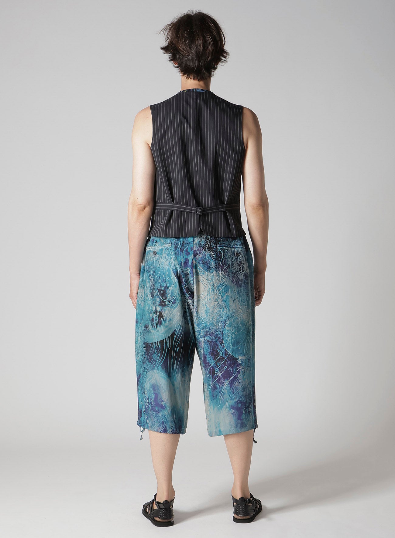 SEA MOTIF 5 BUTTONS VEST