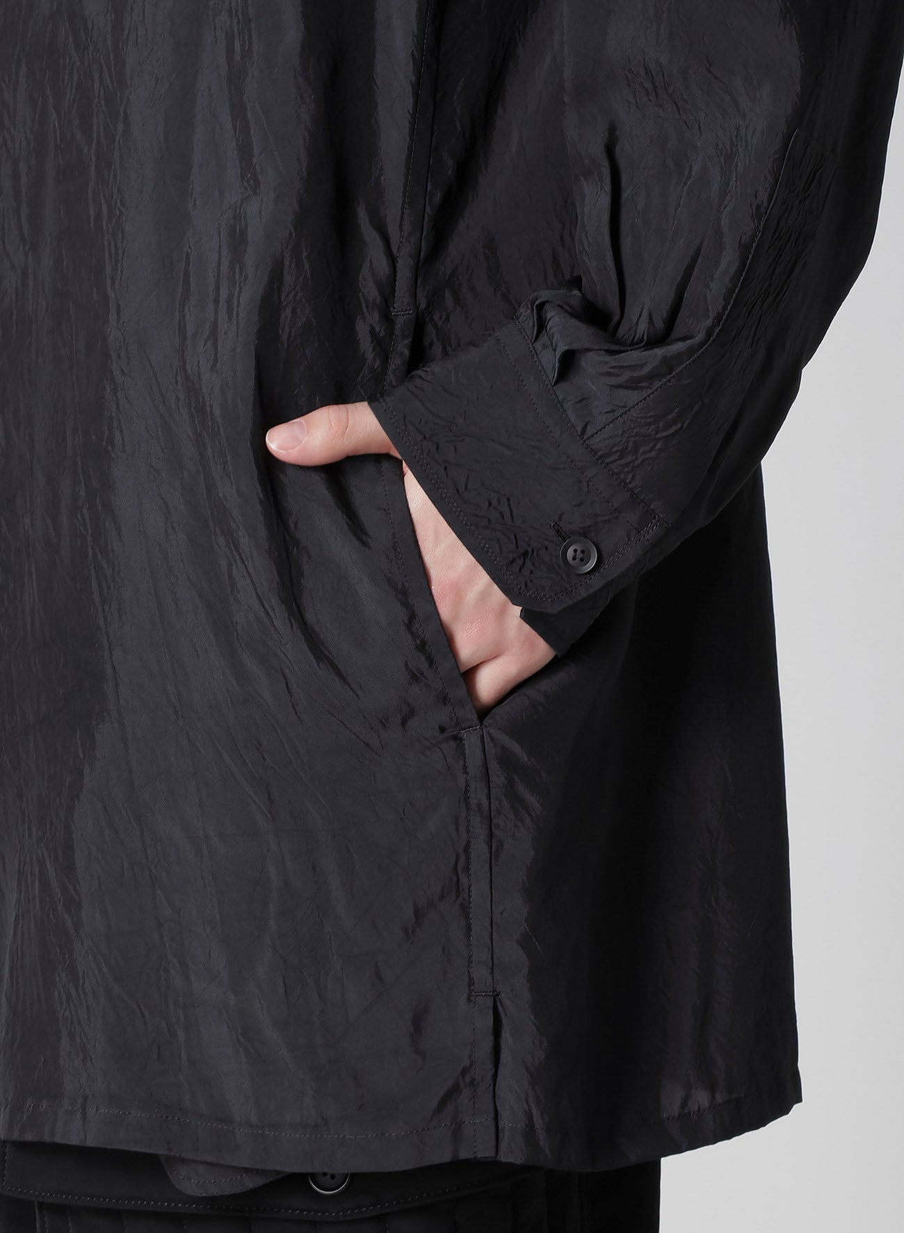 Cu TAFFETA OPEN COLLAR SHOULDER PL BLOUSE