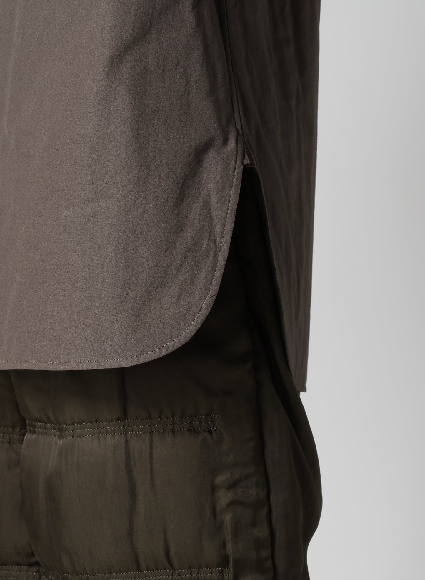 GRAY BROAD STOLE DETAIL PADDED BLOUSE