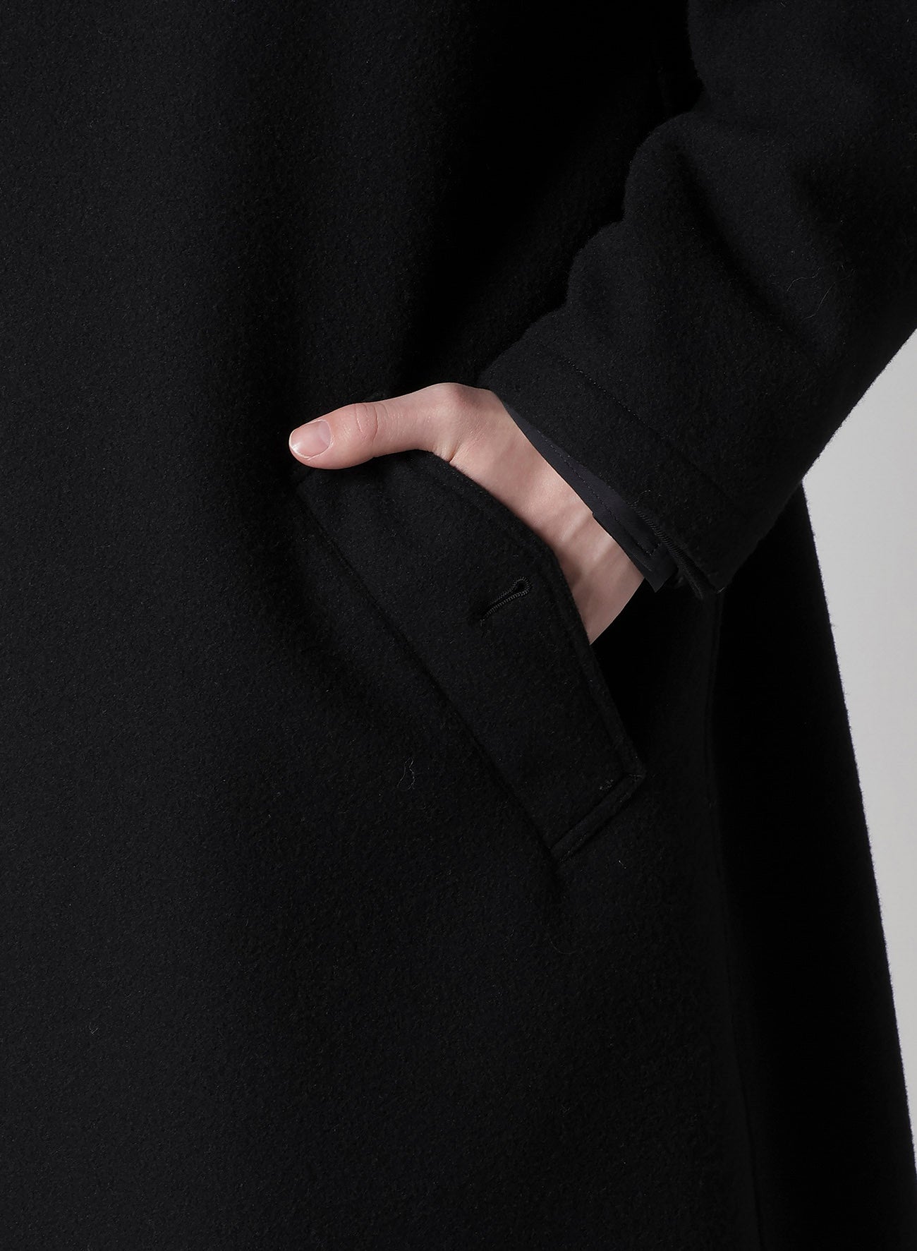 AIRY MOSSER HOODED COAT