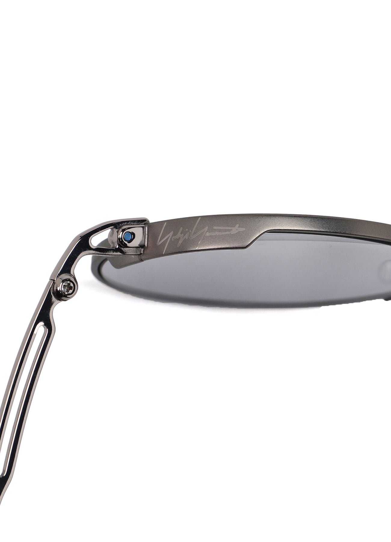 TITANIUM OPTICAL COLORLENS Q