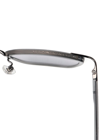 TITANIUM ACETATE OPTICAL COLORLENS Q