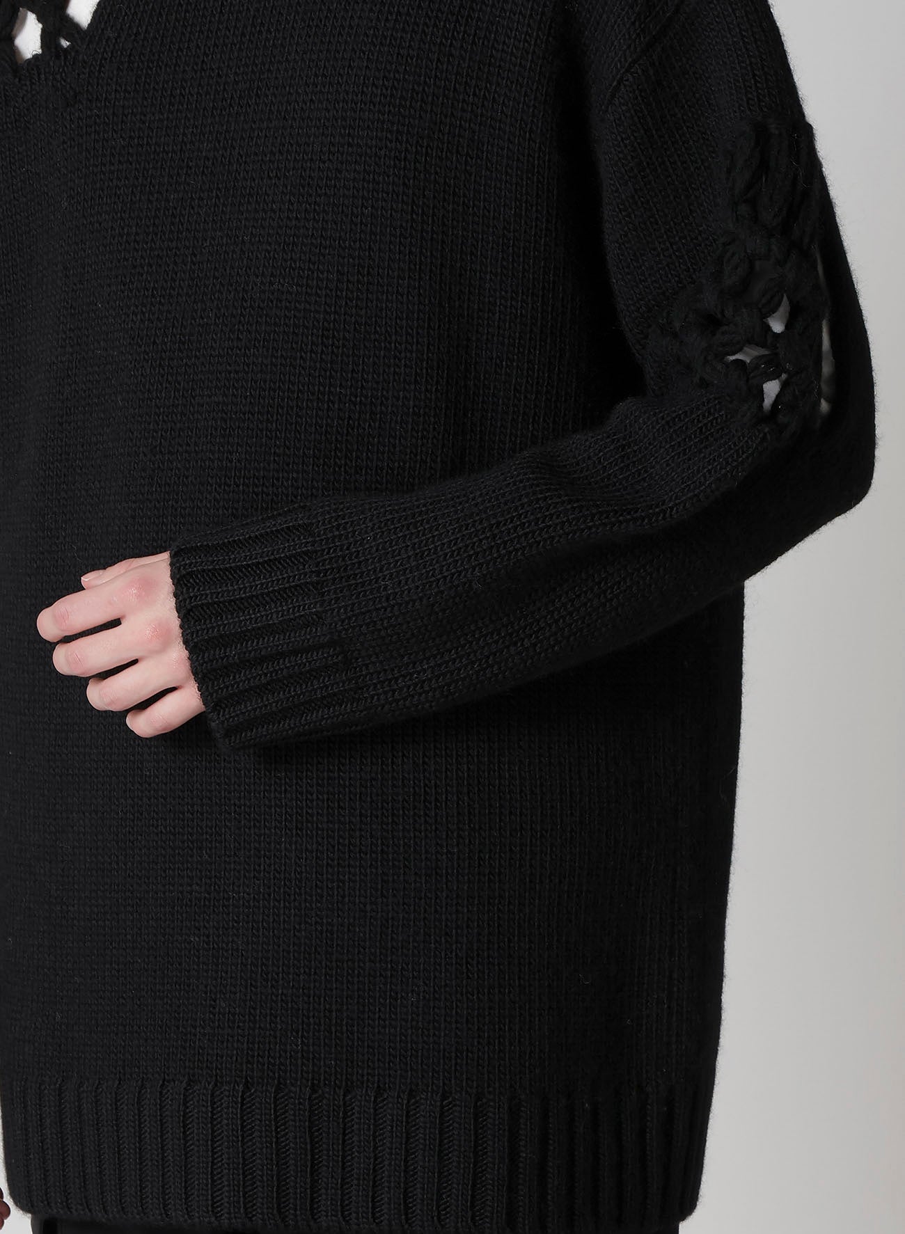 STITCHING MACRAME DETAIL HIGH NECK PO