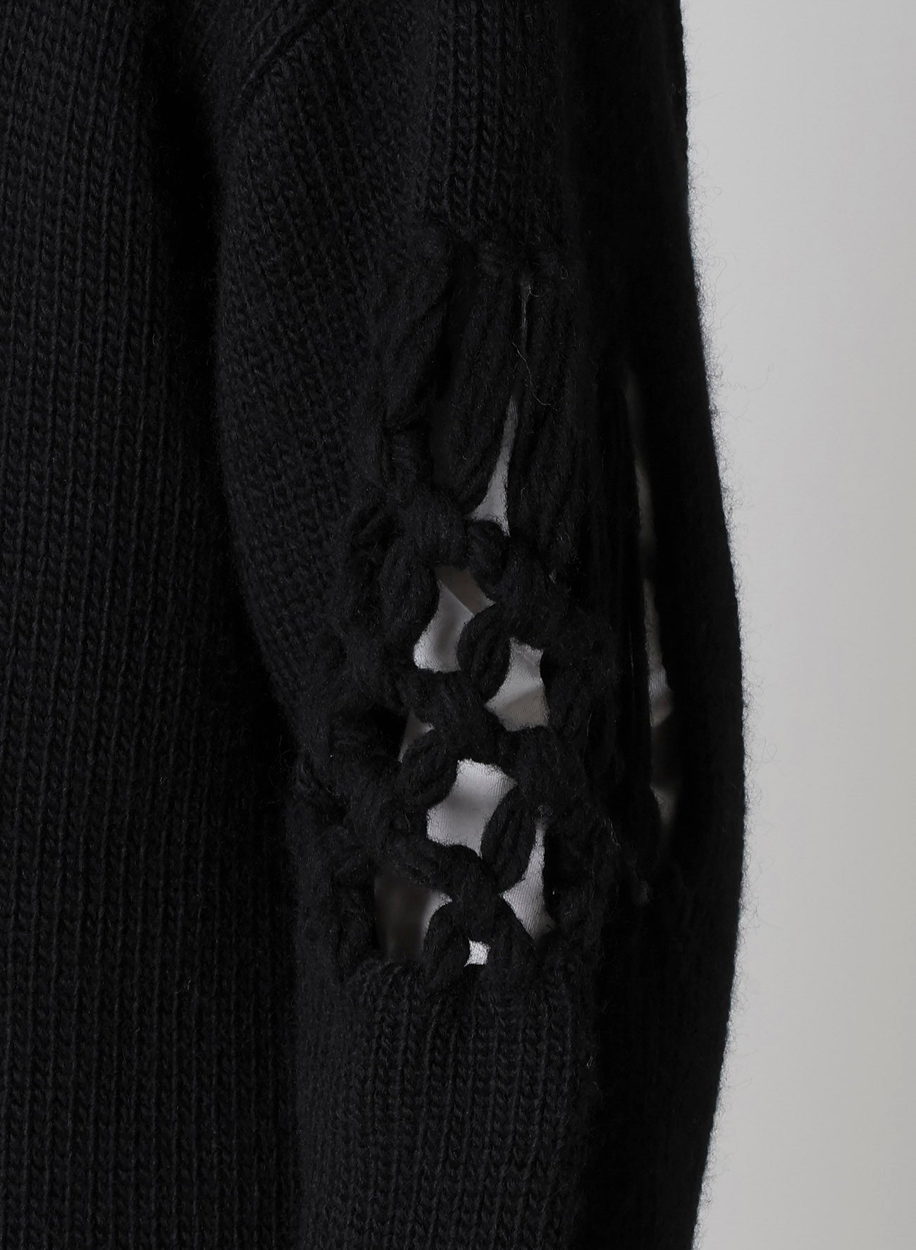 STITCHING MACRAME DETAIL HIGH NECK PO