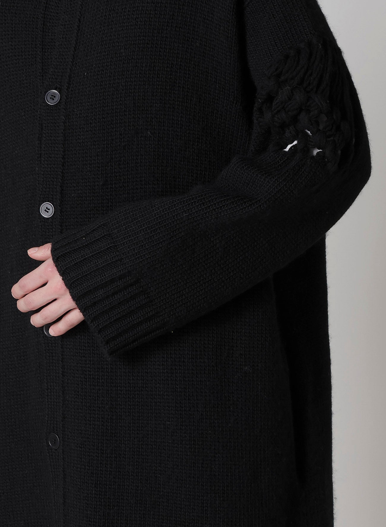 STITCHING MACRAME TURTLE CARDIGAN