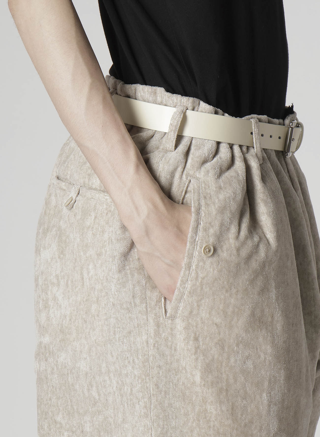 RAW LINEN VELVET LOOP BUTTON PANTS WITH LINER