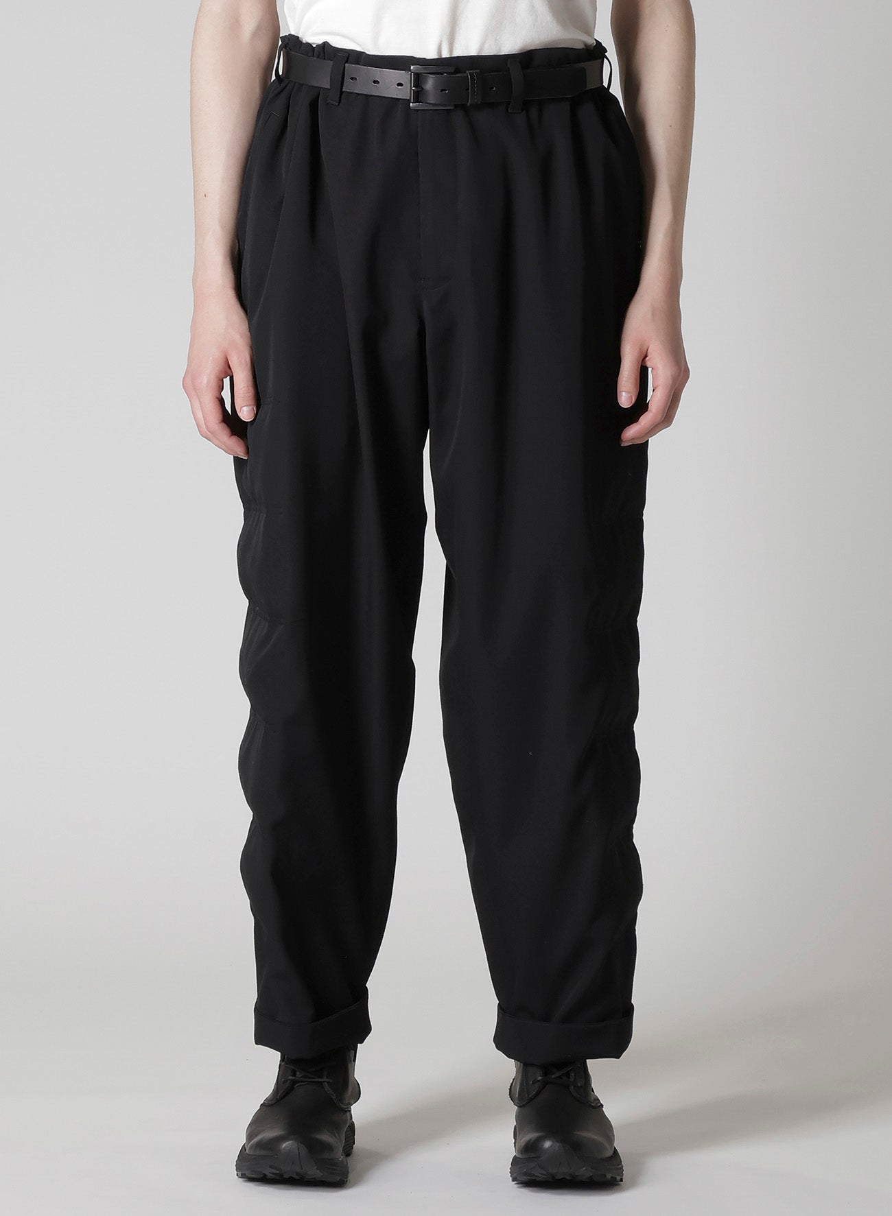 WOOL GABARDINE SIDE PADDED PANTS