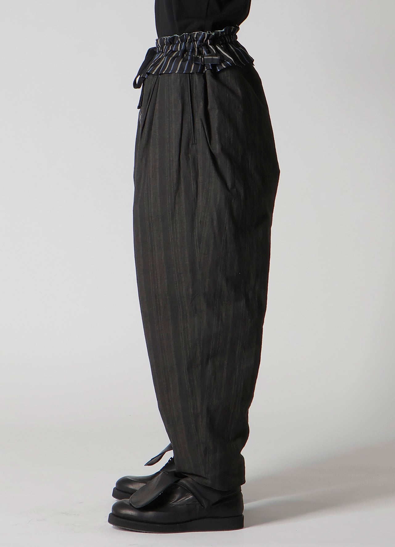 DIAGONAL FPADDED PRINTED PANTS