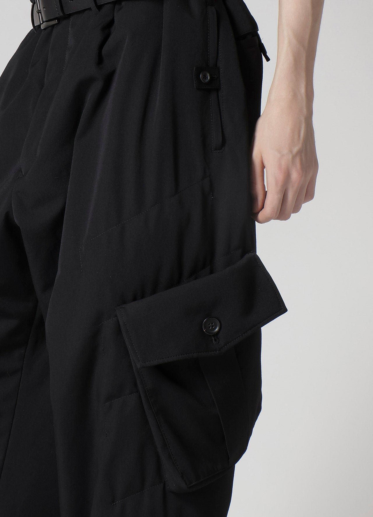 WOOL GABARDINE POCKET DETAIL PADDED PANTS